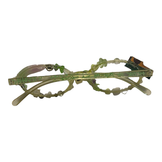 eTr@$H GLASSES